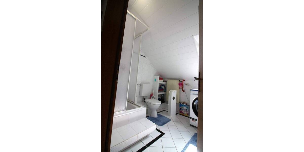 Mehrfamilienhaus, Wohnhaus Rheinberg Ossenberg - 7 Zimmer, 257 m&sup2;, 550.000&euro; | Angebot:25670152