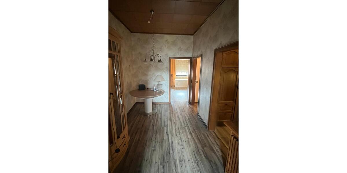 Etagenwohnung Duisburg Duisburg-Mitte - 3 Zimmer, 90 m&sup2;, 750&euro; | Angebot:25994215