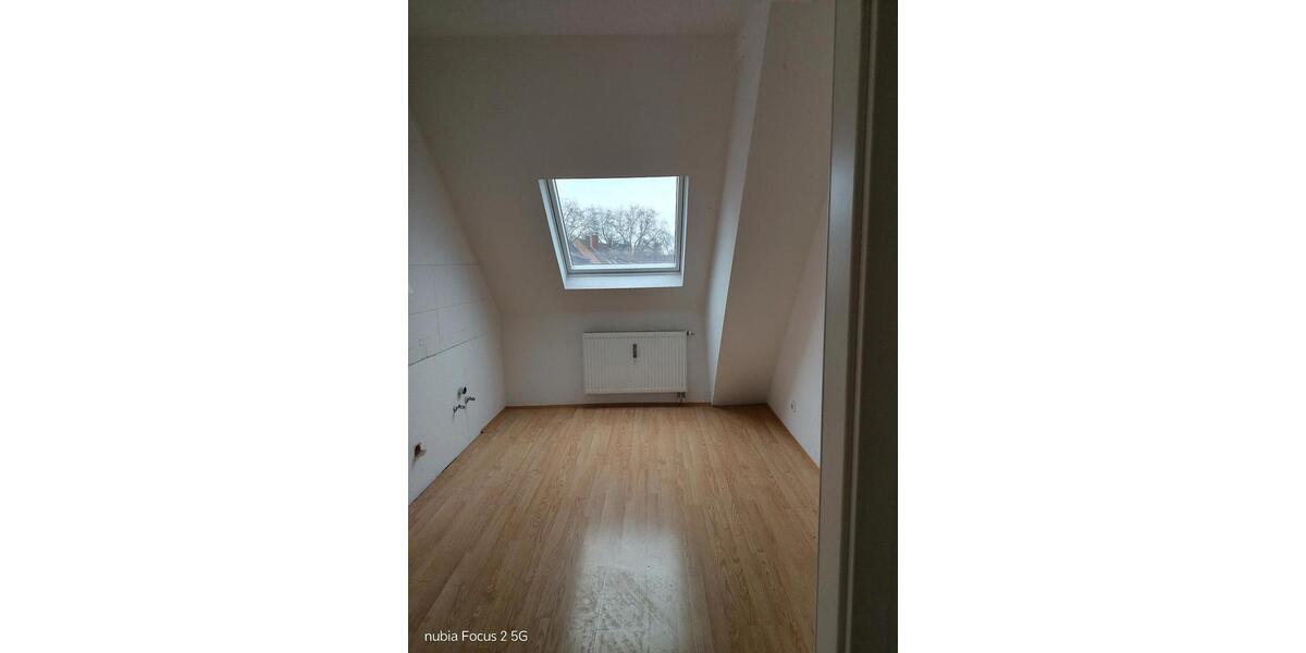 Dachgeschoßwohnung Dinslaken Hiesfeld - 2 Zimmer, 60 m&sup2;, 850&euro; | Angebot:25538873