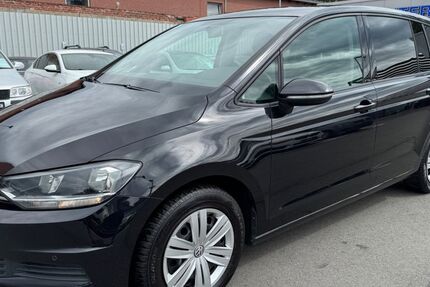 VW Touran 180.500 km 10.900 &euro; Bocholt 46395