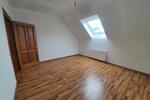 Dachgeschoßwohnung Duisburg Mittelmeiderich - 3 Zimmer, 1 m&sup2;, 700&euro; | Angebot:25844080