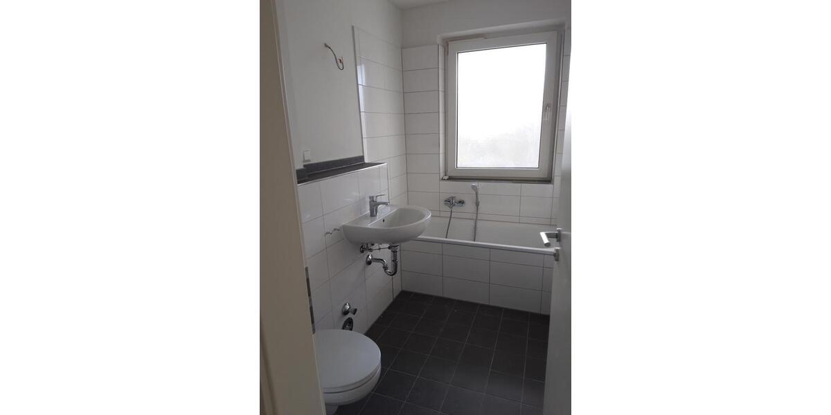 Etagenwohnung Neukirchen-Vluyn Vluyn - 3.5 Zimmer, 59 m&sup2;, 506&euro; | Angebot:26042970