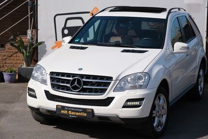 Mercedes-Benz ML 350 197.000 km 12.499 &euro; Duisburg 47169