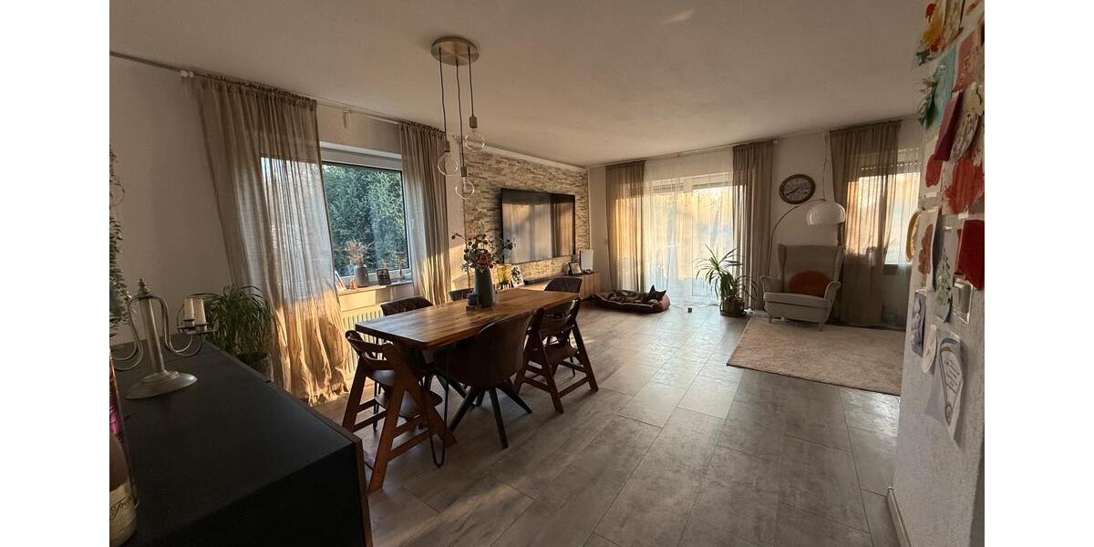 Etagenwohnung Dinslaken Hiesfeld - 3 Zimmer, 81 m&sup2;, 219.000&euro; | Angebot:26023908