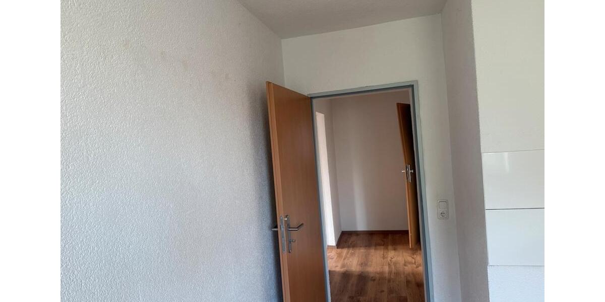 Dachgeschoßwohnung Duisburg Rheinhausen - 2 Zimmer, 50 m&sup2;, 685&euro; | Angebot:26652881