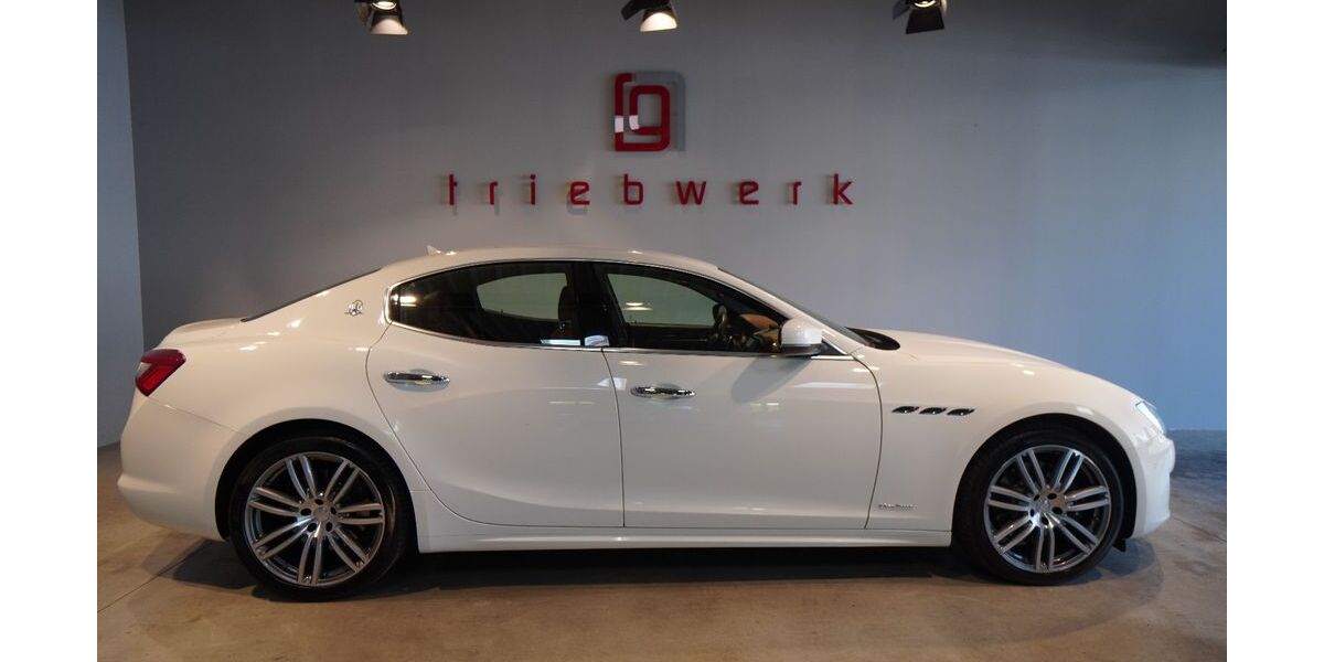 Maserati Ghibli 39.000 km 35.841 &euro; Duisburg 47228