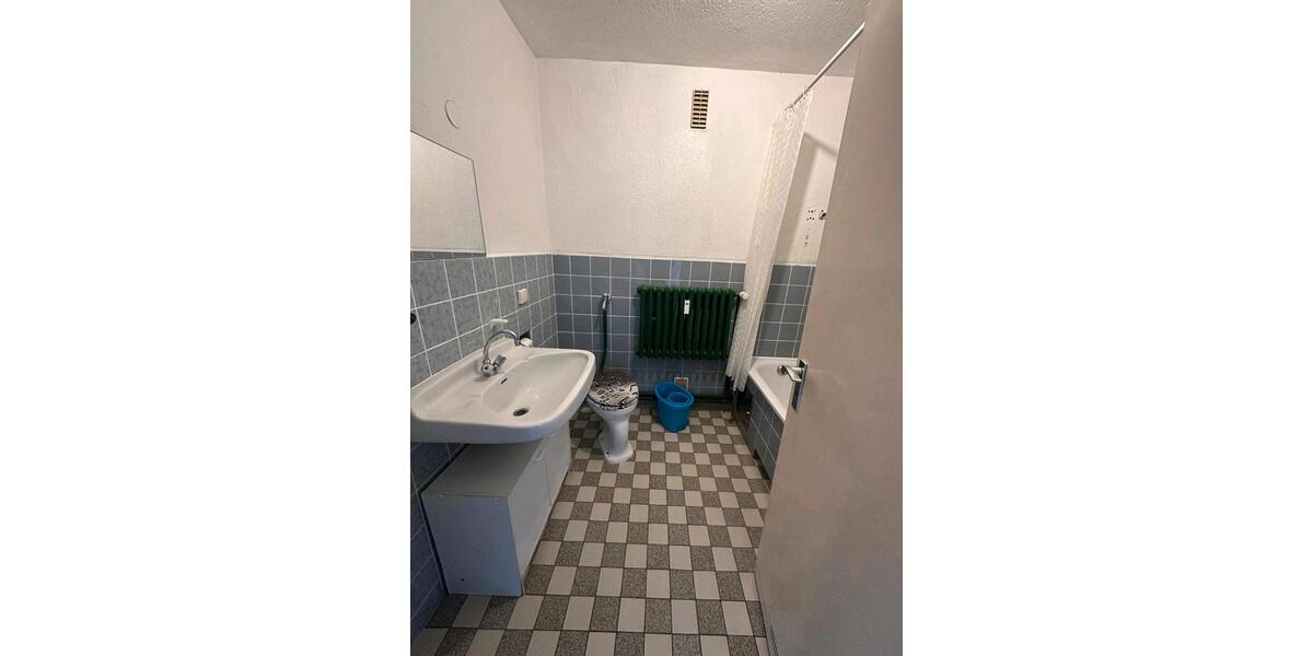 Etagenwohnung Duisburg Walsum - 2 Zimmer, 67 m&sup2;, 600&euro; | Angebot:26051016