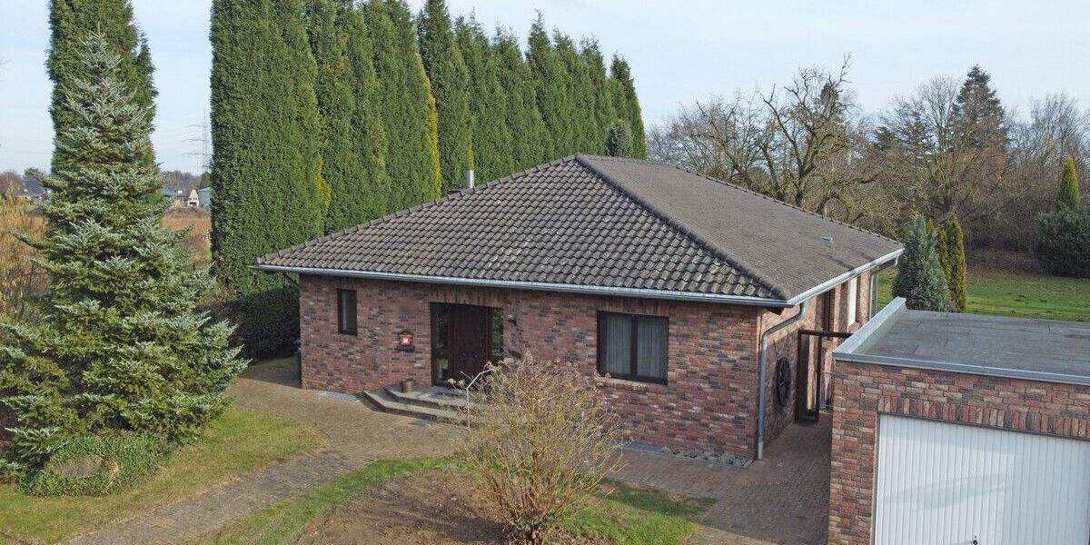 Bungalow Voerde Friedrichsfeld - 3 Zimmer, 123 m&sup2;, 790.000&euro; | Angebot:25878914