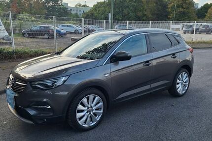 Opel Grandland (X) 126.000 km 15.300 &euro; Duisburg 47167