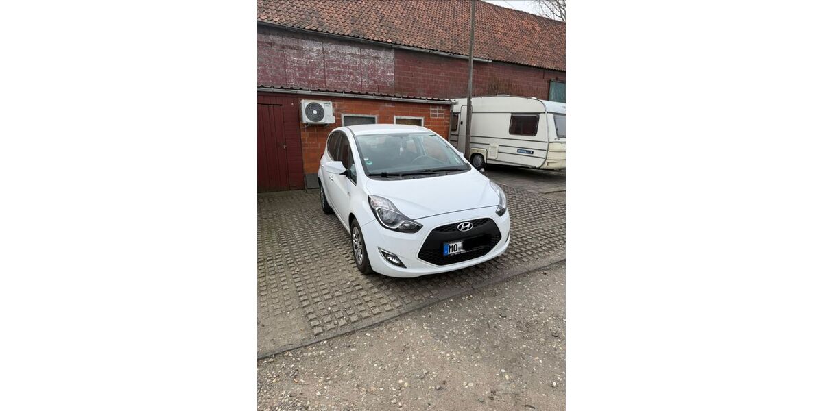 Hyundai ix20 52.000 km 10.199 &euro; Alpen 46519