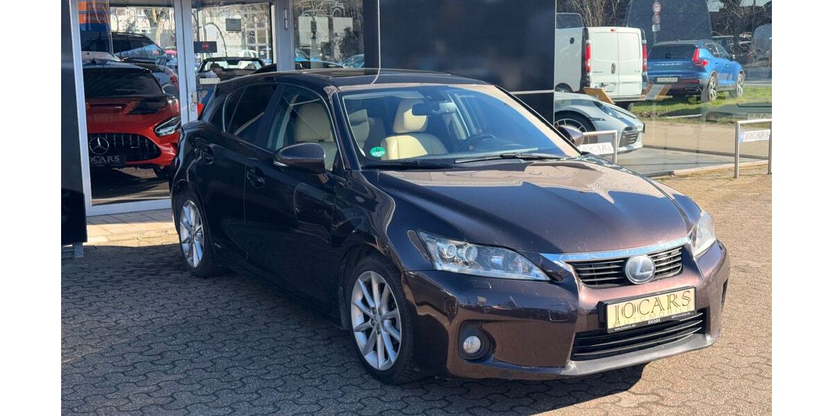 Lexus CT 200h 158.274 km 12.450 &euro; Kamp-Lintfort 47475