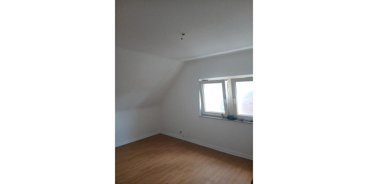 Dachgeschoßwohnung Gladbeck Brauck - 3 Zimmer, 62 m&sup2;, 420&euro; | Angebot:25960234