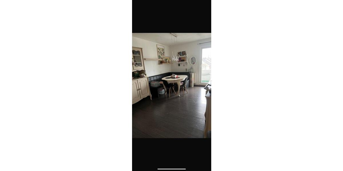 Maisonettenwohnung Duisburg Hamborn - 6.5 Zimmer, 165 m&sup2;, 1.350&euro; | Angebot:26038163