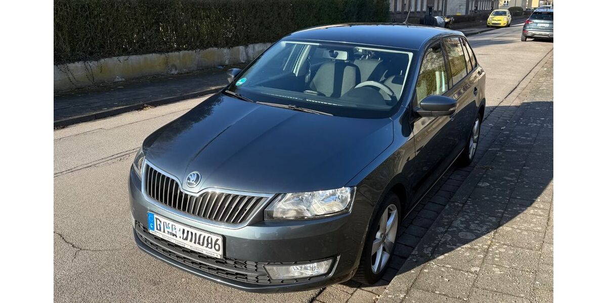 Skoda Rapid 143.000 km 6.800 &euro; Duisburg 47229