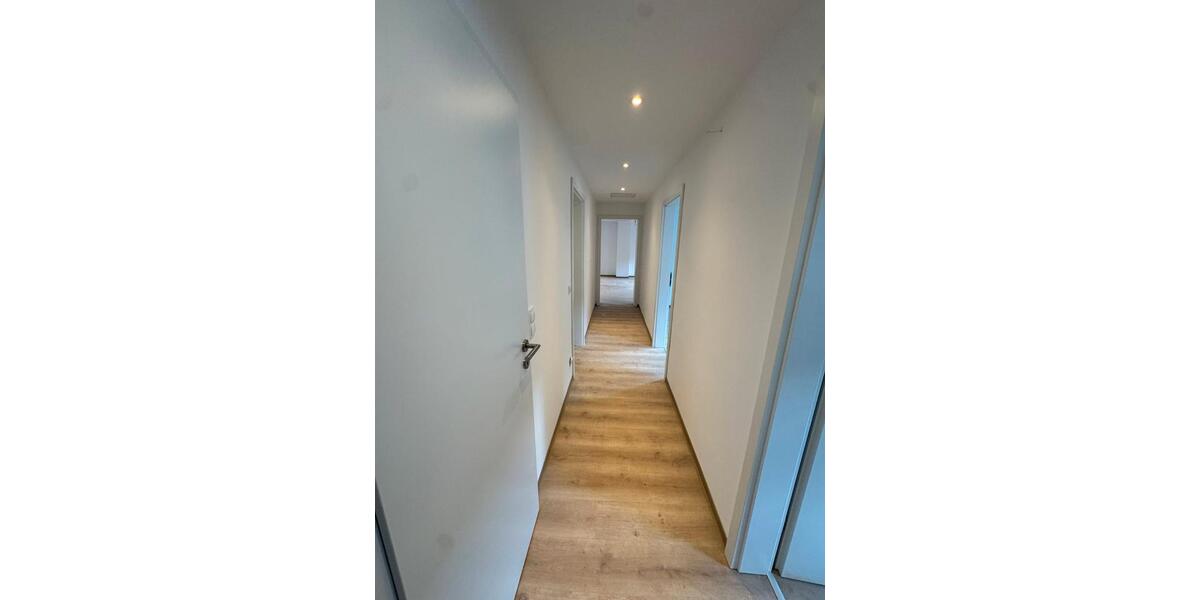 Dachgeschoßwohnung Kalkar - 3 Zimmer, 61 m&sup2;, 675&euro; | Angebot:25920071