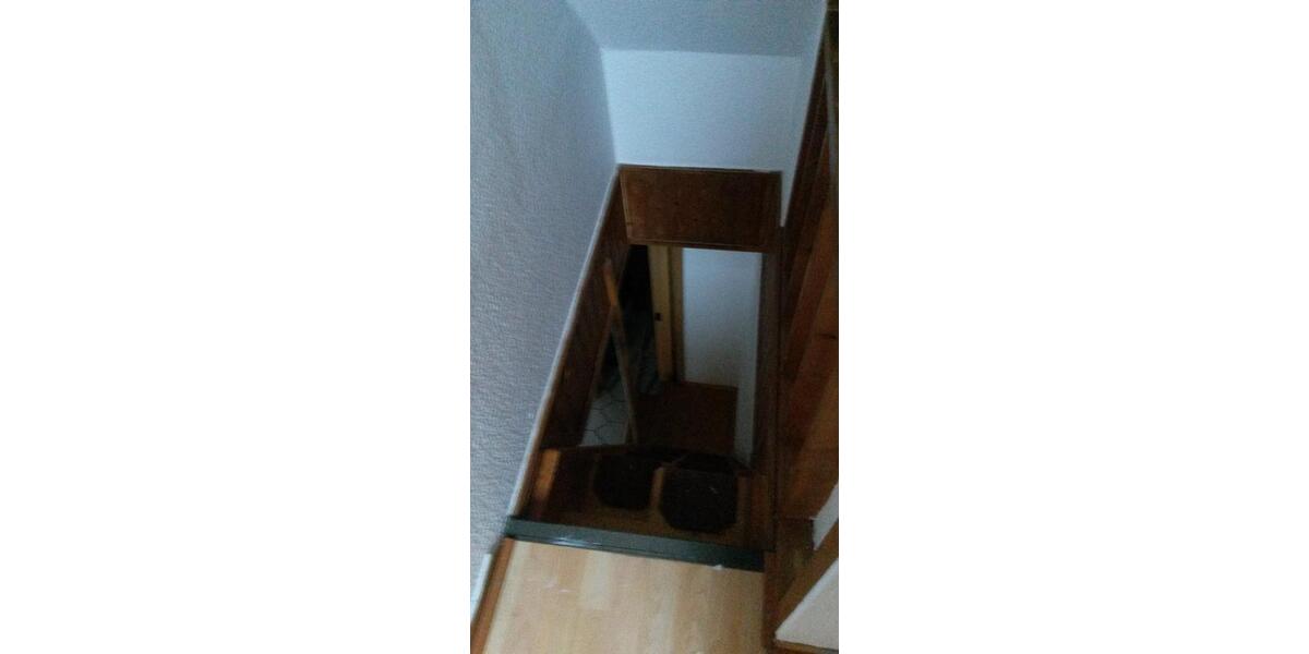 Dachgeschoßwohnung Duisburg Mittelmeiderich - 3 Zimmer, 88 m&sup2;, 650&euro; | Angebot:26638413