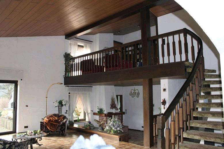 Villa Kerken - 12 Zimmer, 442 m&sup2;, 3.300&euro; | Angebot:25384163