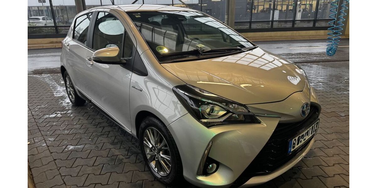 Toyota Yaris 75.600 km 11.900 &euro; Duisburg 47167