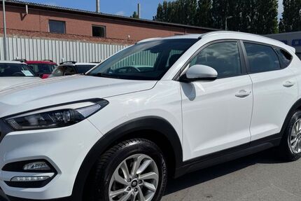 Hyundai TUCSON 105.000 km 12.900 &euro; Bocholt 46395