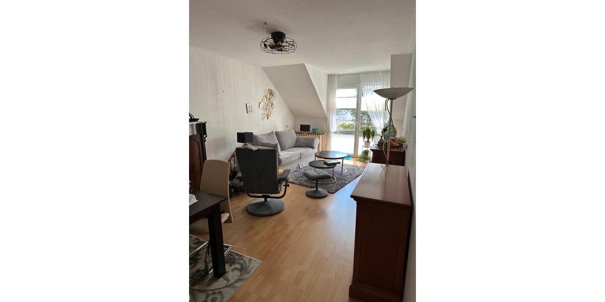 Dachgeschoßwohnung Dinslaken Hiesfeld - 1 Zimmer, 49 m&sup2;, 641&euro; | Angebot:26660547