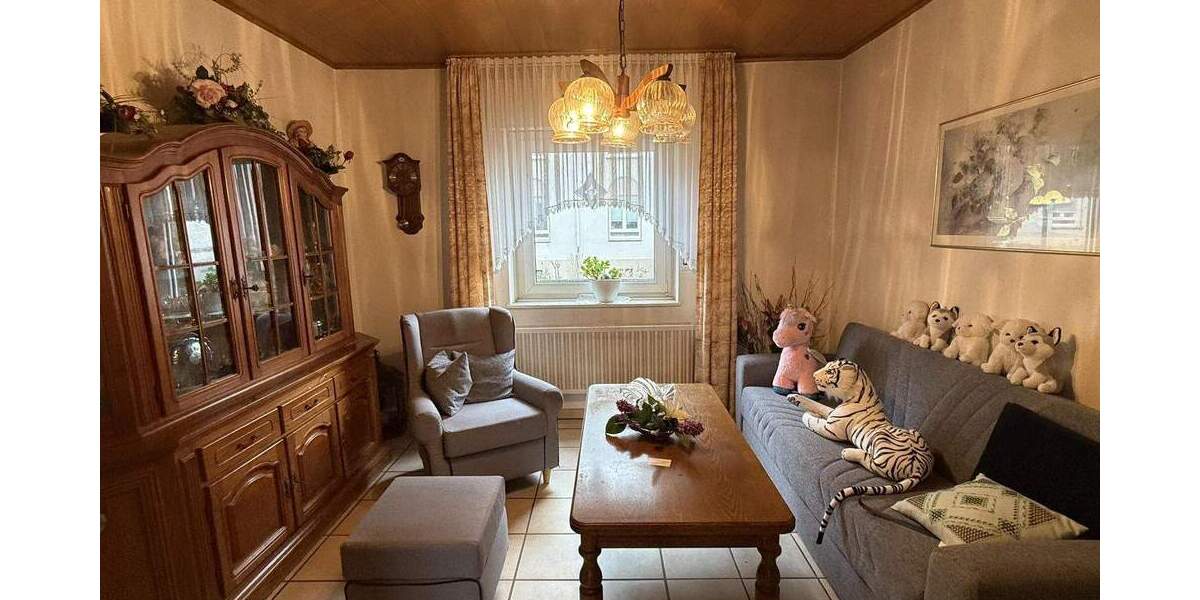 Reihenmittelhaus Wesel Büderich - 6 Zimmer, 133 m&sup2;, 180.000&euro; | Angebot:25815441