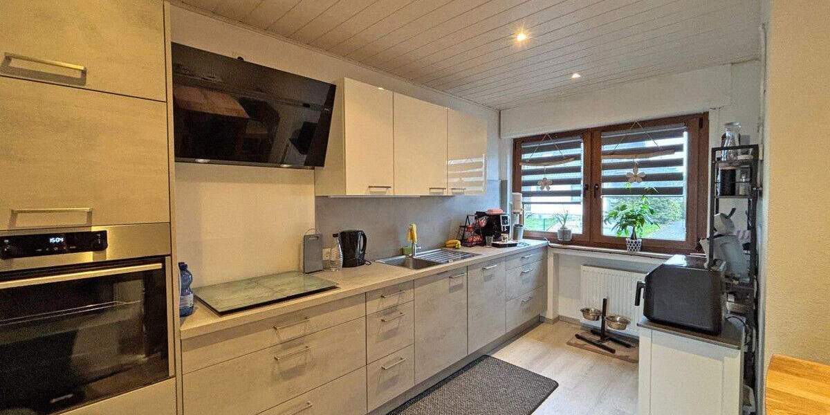 Mehrfamilienhaus, Wohnhaus Voerde Spellen - 6 Zimmer, 165 m&sup2;, 395.000&euro; | Angebot:25741546