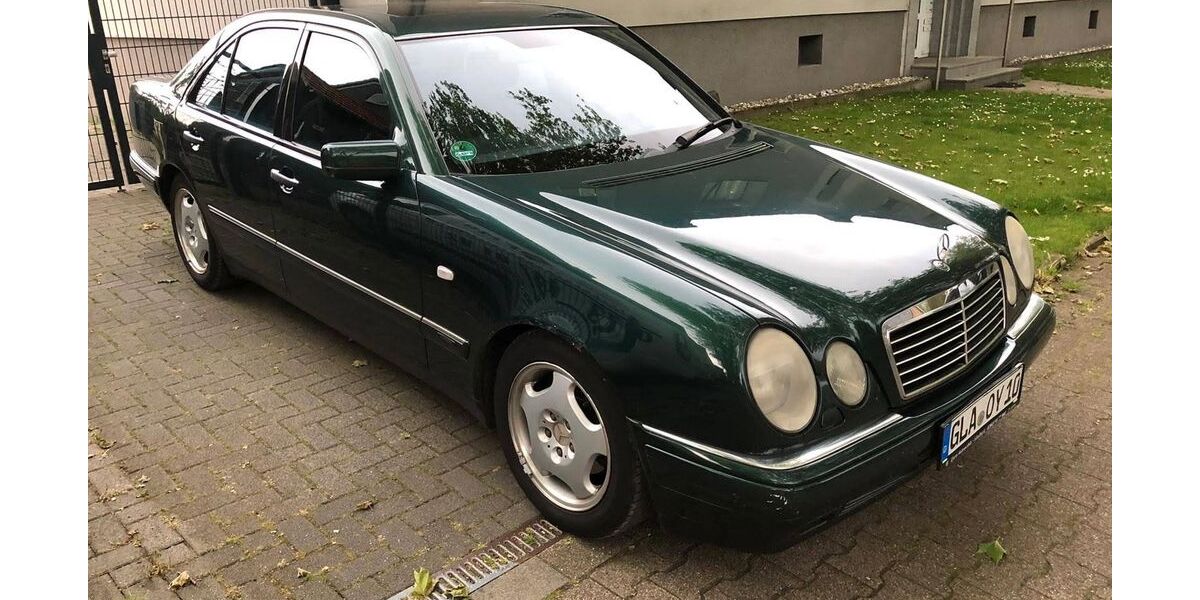 Mercedes-Benz E 240 239.739 km 2.000 &euro; gladbeck 45968