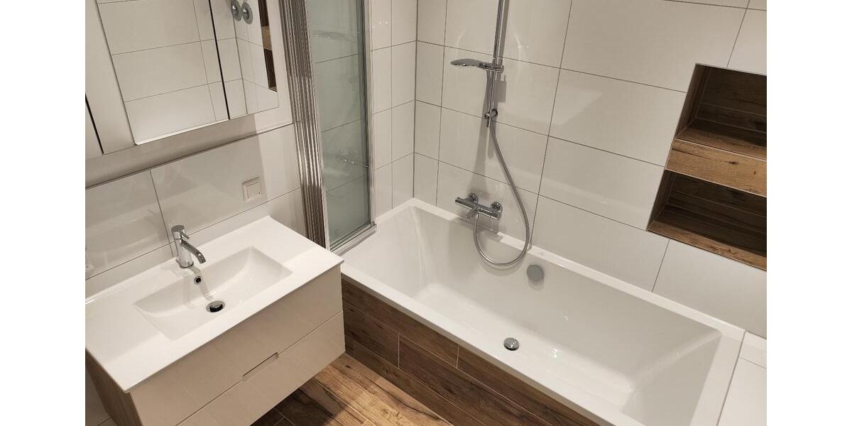Etagenwohnung Oberhausen - 2 Zimmer, 82 m&sup2;, 740&euro; | Angebot:25404192