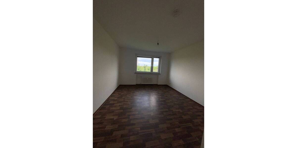 Etagenwohnung Duisburg Aldenrade - 3 Zimmer, 82 m&sup2;, 619&euro; | Angebot:26834784