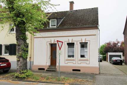 Haus Duisburg Essenberg - 5 Zimmer, 136 m&sup2;, 349.800&euro; | Angebot:26513303