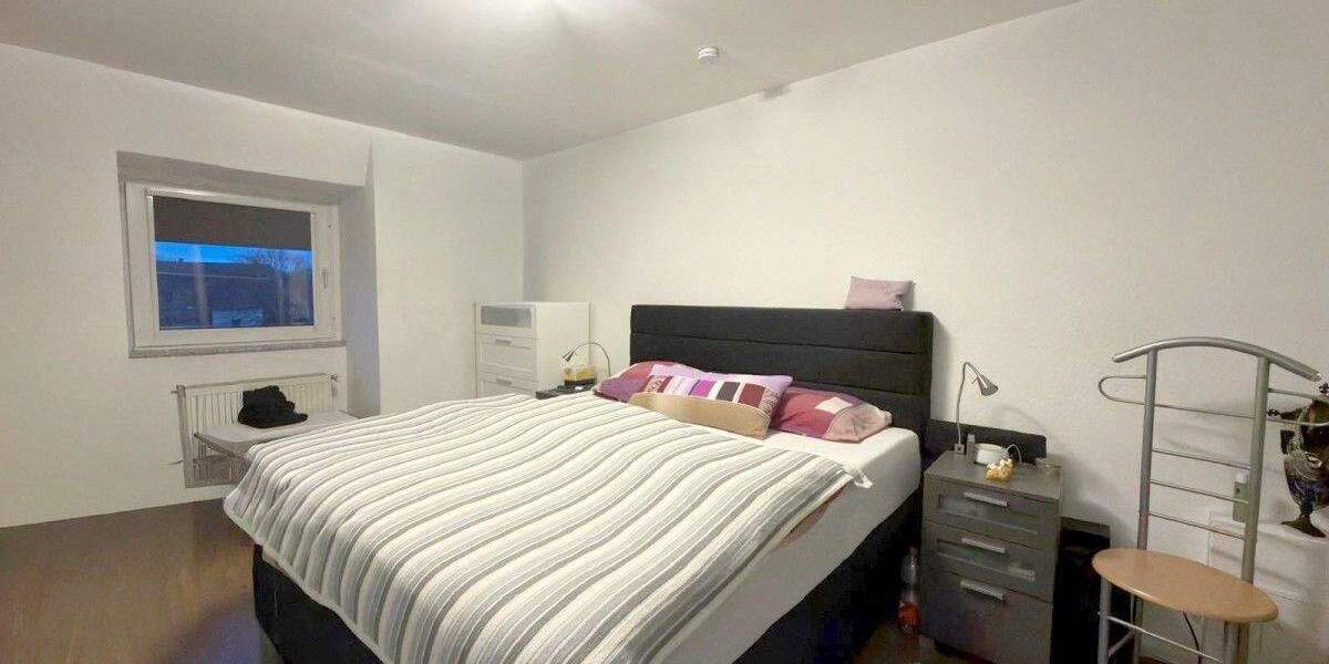 Etagenwohnung Oberhausen Altstadt-Mitte - 3 Zimmer, 113 m&sup2;, 945&euro; | Angebot:25748239