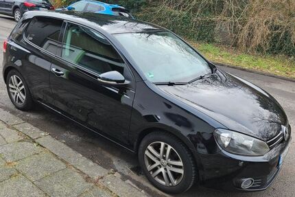 VW Golf 131.000 km 6.700 &euro; Duisburg 47057