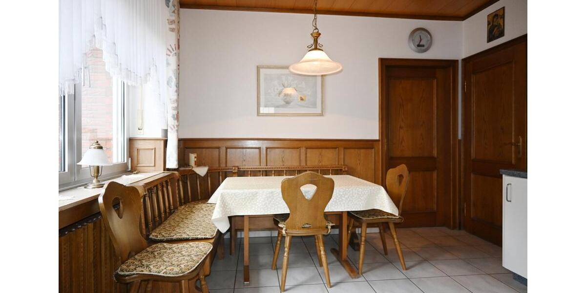 Einfamilienhaus Borken - 9 Zimmer, 158 m&sup2;, 325.000&euro; | Angebot:25175039