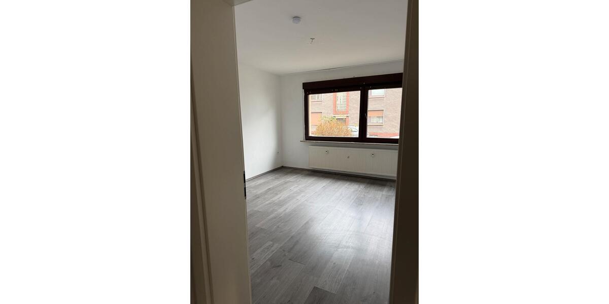 Erdgeschoßwohnung Duisburg Mittelmeiderich - 3.5 Zimmer, 59 m&sup2;, 650&euro; | Angebot:25023205