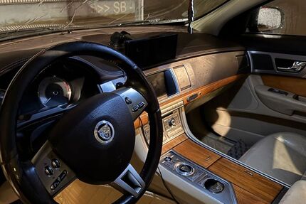 Jaguar XF 180.000 km 8.000 &euro; Bocholt 46397
