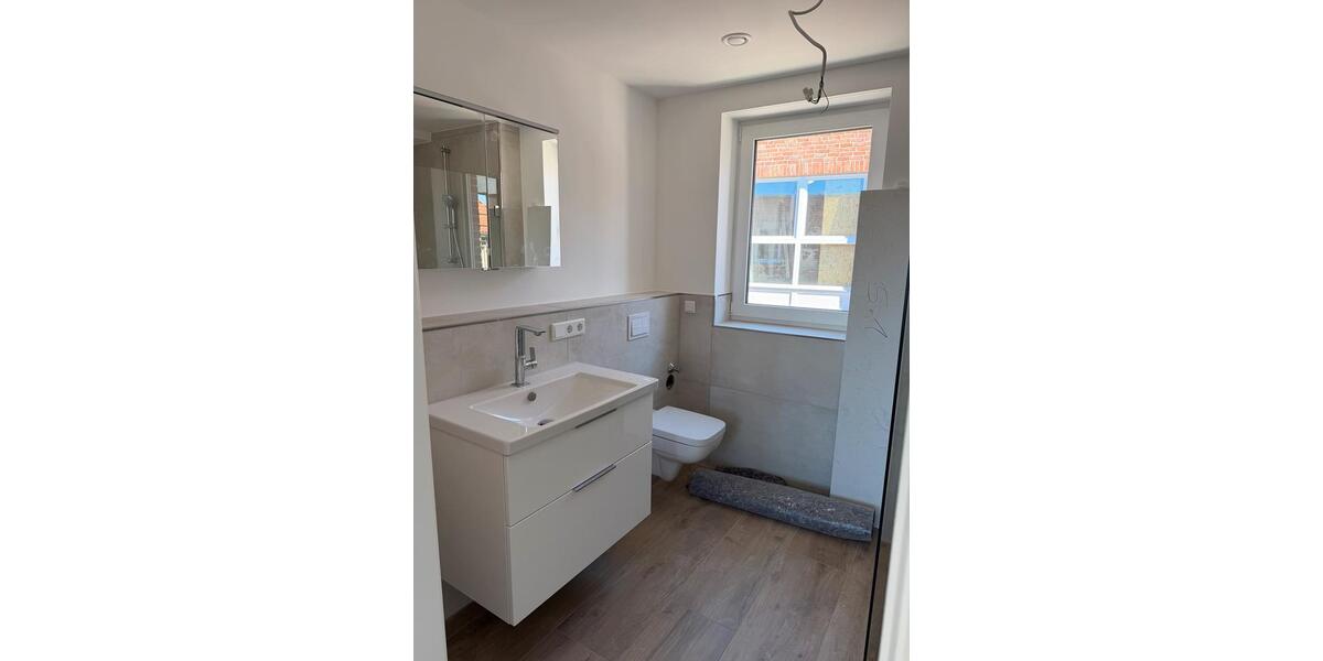 Einfamilienhaus Rhede - 1 Zimmer, 75 m&sup2;, 1.100&euro; | Angebot:26061448