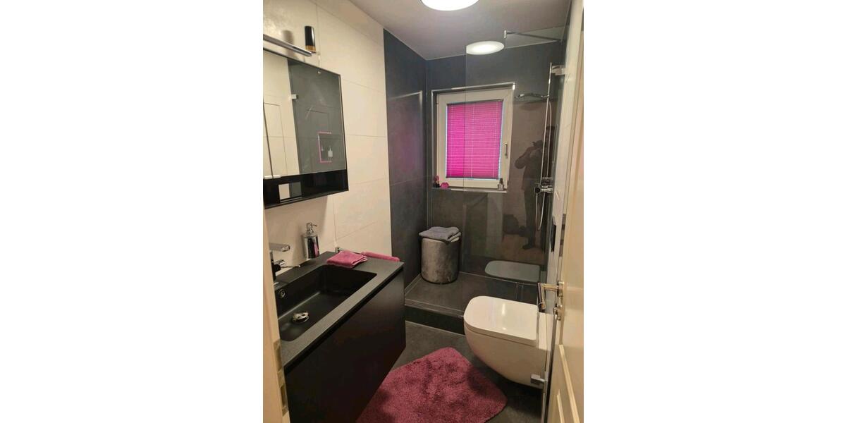 Etagenwohnung Oberhausen - 2.5 Zimmer, 57 m&sup2;, 1.500&euro; | Angebot:25936415