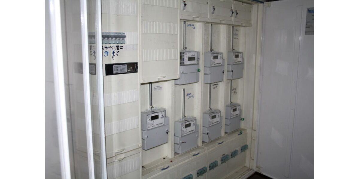 Provisionsfrei* Top modernisierte Kapitalanlage ohne Sanierungsstau in Duisburg-Hochfeld - Mehrfamilienhaus mit 277 m² Wohnfläche, vollvermietet, provisionsfrei vom Dachdecker - Mehrfamilienhaus, Wohnhaus Duisburg Duisburg-Mitte | Angebot:26067970