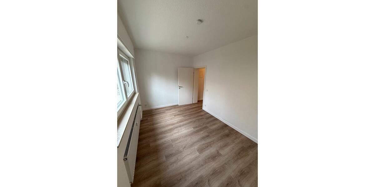 Erdgeschoßwohnung Bottrop Ebel - 5 Zimmer, 135 m&sup2;, 1.790&euro; | Angebot:25898932