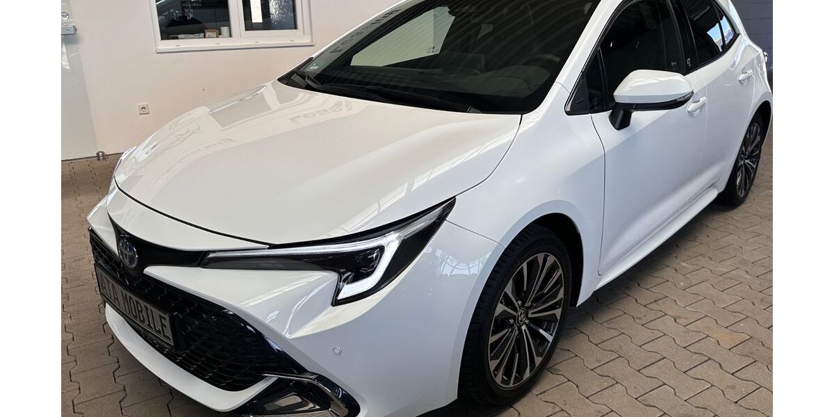 Toyota Corolla 1.450 km 26.999 &euro; Kevelaer 47623