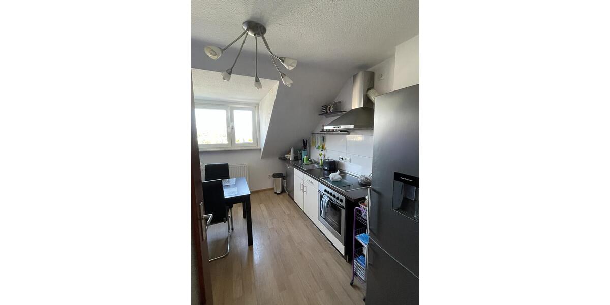 Dachgeschoßwohnung Dinslaken Lohberg - 3 Zimmer, 63 m&sup2;, 550&euro; | Angebot:25857601