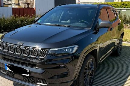Jeep Compass 57.000 km 20.250 &euro; Duisburg 47166
