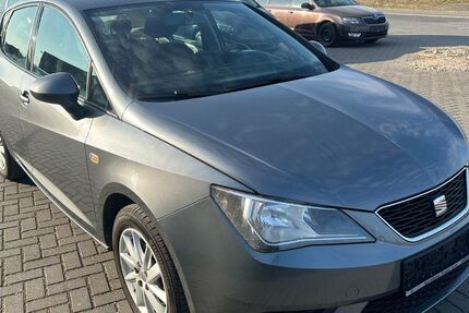 Seat Ibiza 98.000 km 6.480 &euro; XANTEN 46509