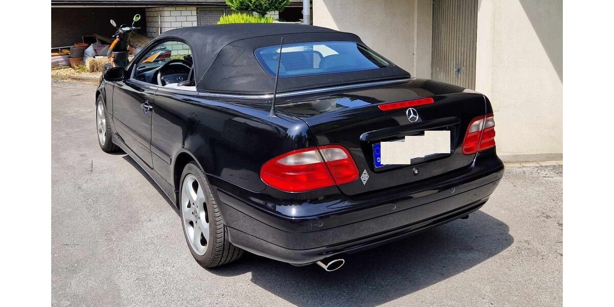 Mercedes-Benz CLK 320 165.500 km 9.490 &euro; Moers 47441