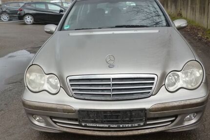 Mercedes-Benz C 200 270.000 km 1.450 &euro; Bottrop 46238