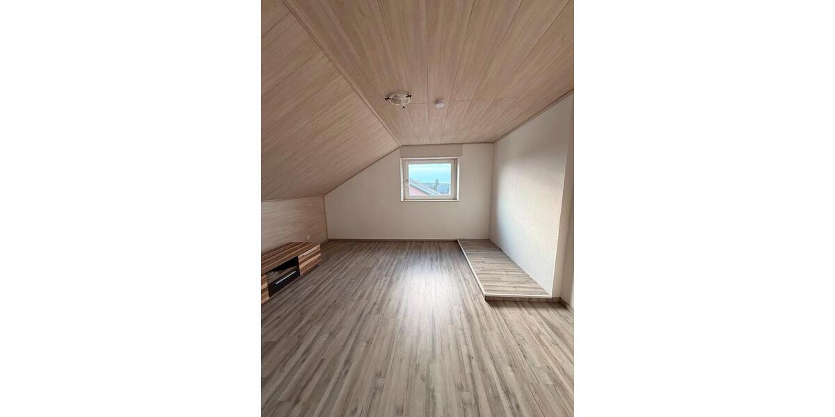 Dachgeschoßwohnung Bocholt - 2 Zimmer, 60 m&sup2;, 430&euro; | Angebot:25500886
