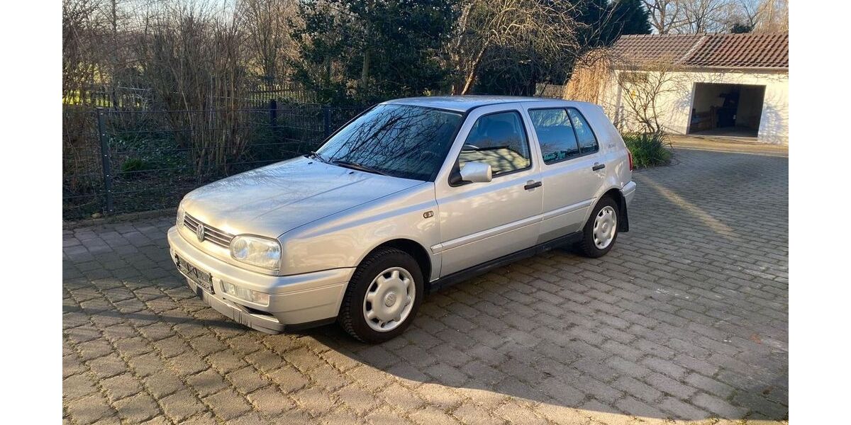 VW Golf 59.000 km 5.999 &euro; Oberhausen 46145