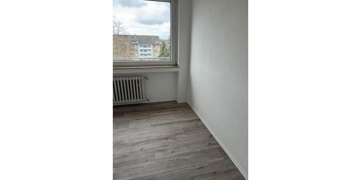 Etagenwohnung Oberhausen - 2 Zimmer, 64 m&sup2;, 450&euro; | Angebot:25992882