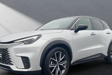 Lexus LBX 14.459 km 30.950 &euro; Wesel 46485