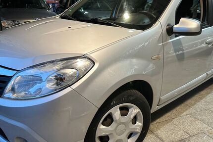 Dacia Sandero 160.500 km 2.790 &euro; Duisburg 47059